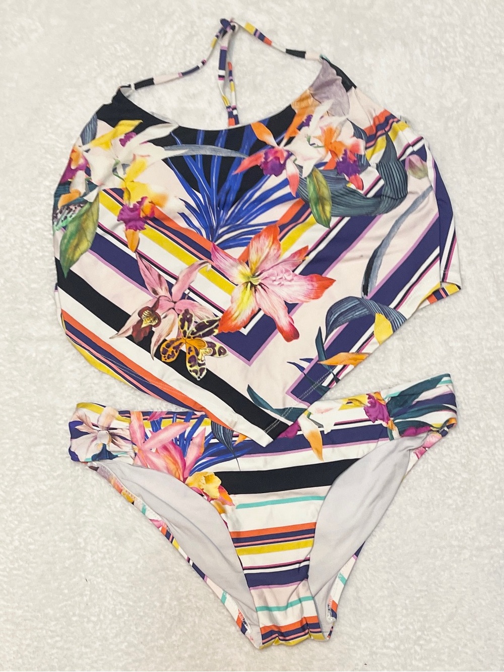 Trina Turk Treasure Cove Tankini Tropical Floral Flattering Swimsuit Beach 12 - Picture 3 of 15